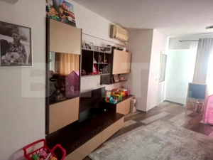 APARTAMENT CU 3 CAMERE DECOMANDAT SUPERB - imagine 7