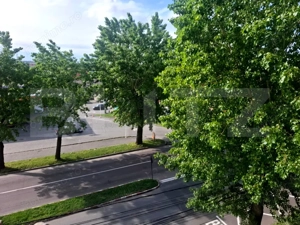 APARTAMENT CU 3 CAMERE DECOMANDAT SUPERB - imagine 4