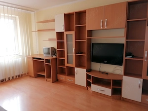 Inchiriere apartament 2 camere Pta Gorjului, 2 min de metrou - imagine 5