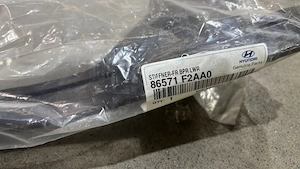 Sup inf bara fata hyundai elantra - imagine 2