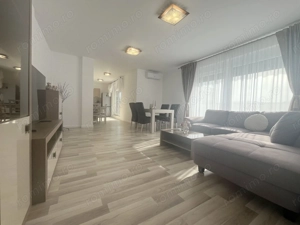 Apartament tip penthouse, zona Sud Plaza - imagine 2