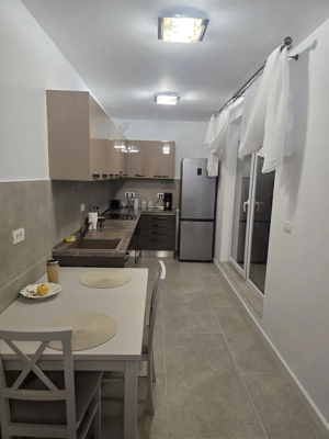Apartament tip penthouse, zona Sud Plaza - imagine 16