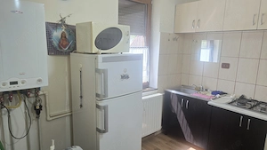 Inchiriez garsoniera in Deva, zona Dacia, parter, bloc de 4 etaje, usa metalica, centrala termica, - imagine 5