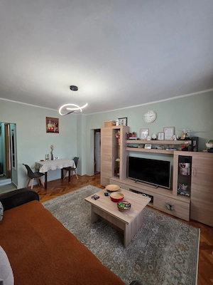 Apartament 3 camere Gh Lazar - imagine 9