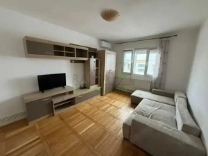Garsonieră decomandată, renovată, cu chiriaș – Tractorul