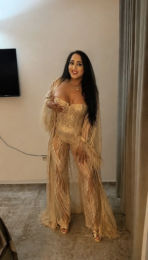 Bună Sunt Cristina transexuală reală