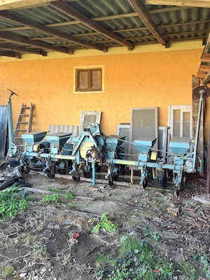 Vând tractor UTB U700 cu remorcă mare și accesorii - imagine 2