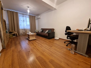 Apartament 2 camere, decomandat, mobilat și utilat, zona Mall "La Strada"