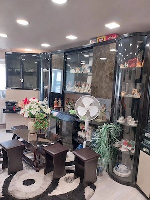 Vând apartament m6 Targoviste  - imagine 3
