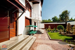 Vanzare vila clasica amenajata in stil Baroc situata in Galati - imagine 5