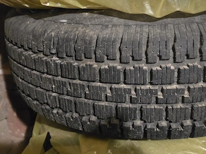 set roti originale 15" Suzuki Vitara mk1 - jante aliaj, anvelope iarna vechi  - imagine 3