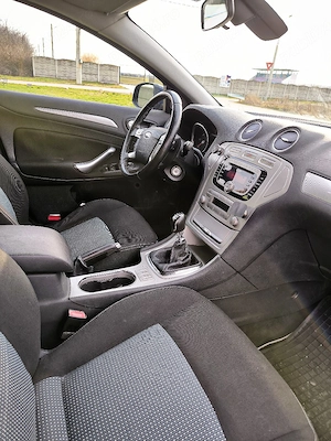 Vând Ford Mondeo  - imagine 4