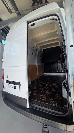 Renault Master 2+1 3,5T L3H3 2.3 DCI 180 - imagine 8