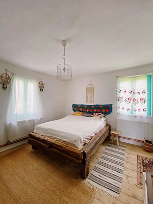Casa de vacanta la munte, Comandau - imagine 9