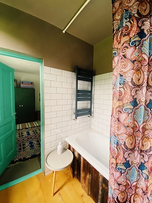 Casa de vacanta la munte, Comandau - imagine 7