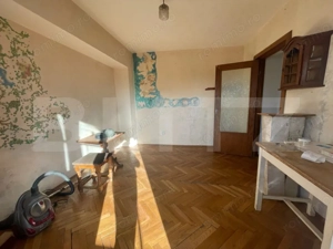 Apartament deosebit --Bd. Dacia,2 camere, renovabil, surprinzător de liniștit - imagine 8