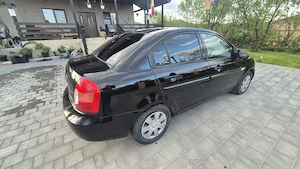 Vând Hyundai Accent 1.4 benzina  - imagine 4