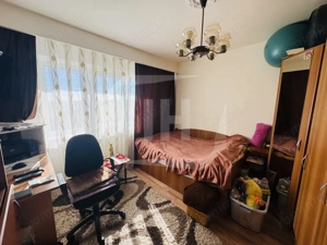Apartament 2 camere, decomandat, etaj intermediar, zona Intre Lacuri - imagine 3