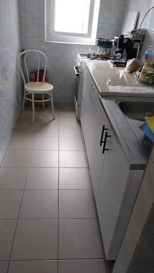 Vând apartament,bloc în reabilitare - imagine 6