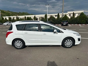 De vânzarea! Mașina funcționează perfect!  sunt valabile încă 2 luni și jumătate numerele roșii  - imagine 3