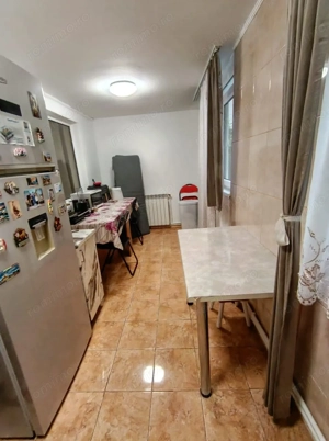 De vanzare apartament 3 camere – Micro 40 – Parter cu gradina, 58.000 euro