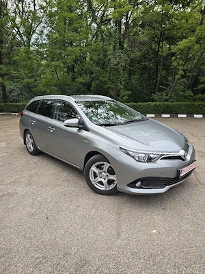 toyota Auris 2 facelift hybrid Aut. - imagine 10