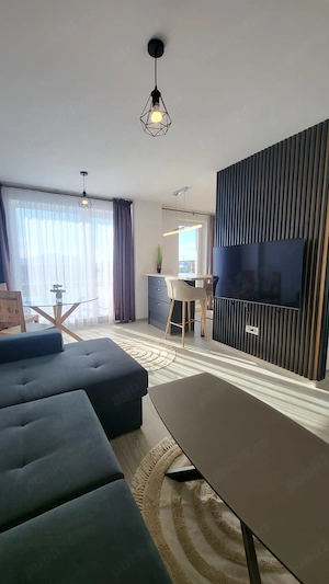 2.5 camere 77mp + 2 terase 22 mp + 200mp terasă pe nivel | Kasper-Coresi