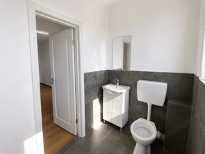 COMISION 0%, Spatiu de Birou 22 mp, SAD, Camera + Baie, Zona Mehala - imagine 3