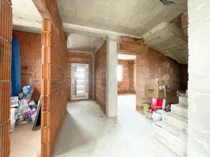 Duplex separat prin camera tehnica, 130 mp utili - Mosnita Veche  - imagine 4