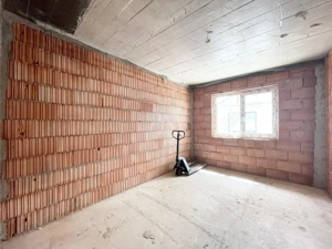 Duplex separat prin camera tehnica, 130 mp utili - Mosnita Veche  - imagine 8