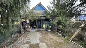 Casă de vânzare în Unirea, la strada principală  - imagine 2