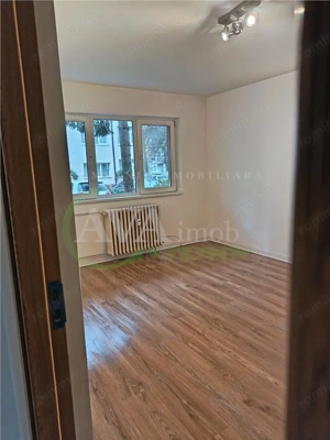 Apartament 2 camere semidecomandat zona Narcisa - imagine 6