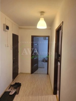 Apartament 3 camere ,zona Cora - imagine 9