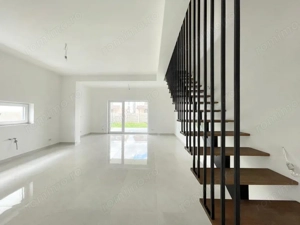 Duplex 4 camere la asfalt Calea Medves