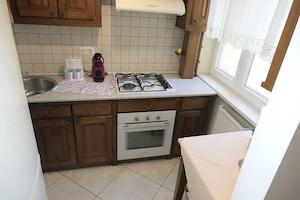 Apartament 2 camere decomandat, zona P-ța M. Viteazul, et. 2 - imagine 3