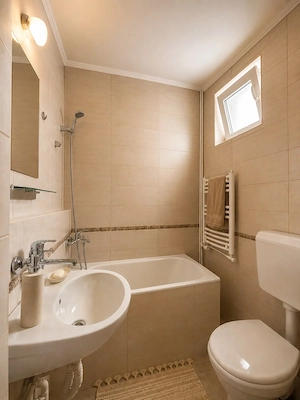 Apartament cu 2 camere - Etajul 3 - IMOBIHOR - imagine 5