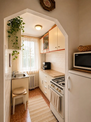 Apartament cu 2 camere - Etajul 3 - IMOBIHOR - imagine 3