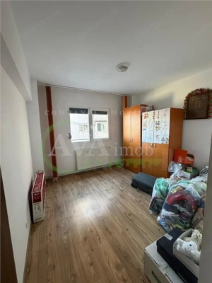 Apartament 3 camere decomandat, Zona Mioritei - imagine 3