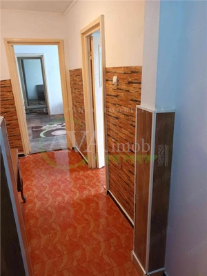 Apartament 2 camere semidecomandat zona Mioritei - imagine 4