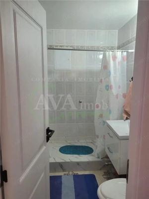 Apartament 3 camere decomandat zona Nord - imagine 15