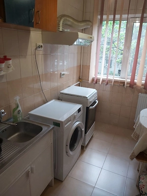 Apartament 2  camere  etaj 1 de închiriat  - imagine 7