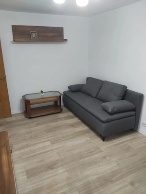 Apartament 2  camere  etaj 1 de închiriat 