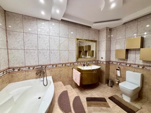 COM 0% Casa individuala spatioasa, piscina, garaj, anexe | Iosefin - imagine 20