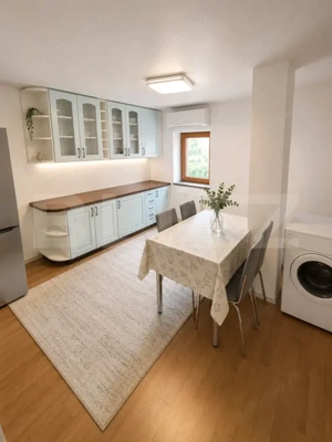 Apartament 2 camere, 70 mp, zona Lunei - imagine 3