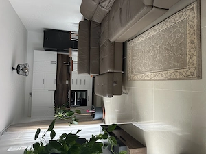 Închiriez apartament in vila cu acces în curte 
