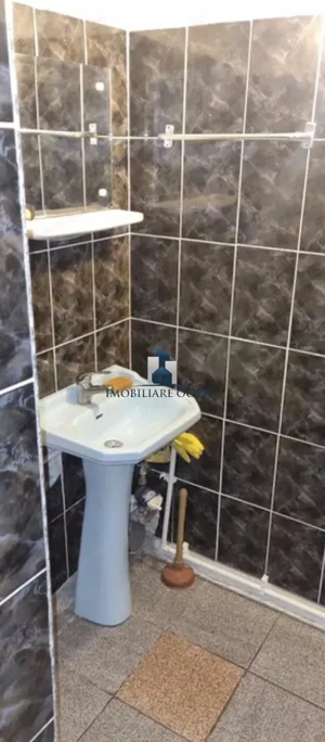Inchiriere Apartament 3 Camere Semidecomandat Luica-Cetatea Veche - imagine 3
