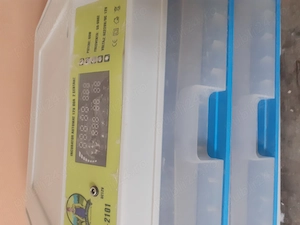 Vand incubator automat cu 2 sertare