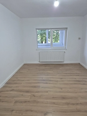 Apartament cu trei camere, zona ultracentrala  - imagine 4