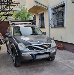 SUV 4x4 automat GPL 7 locuri Ssangyong (KGM) Rexton