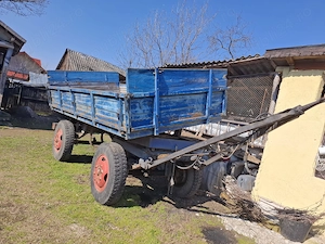 Tractor u 650, remorcă basculabilă și plug în 3 brazde - imagine 6